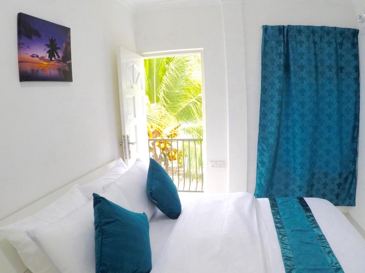 Palm Lodge Thulusdhoo Exterior photo