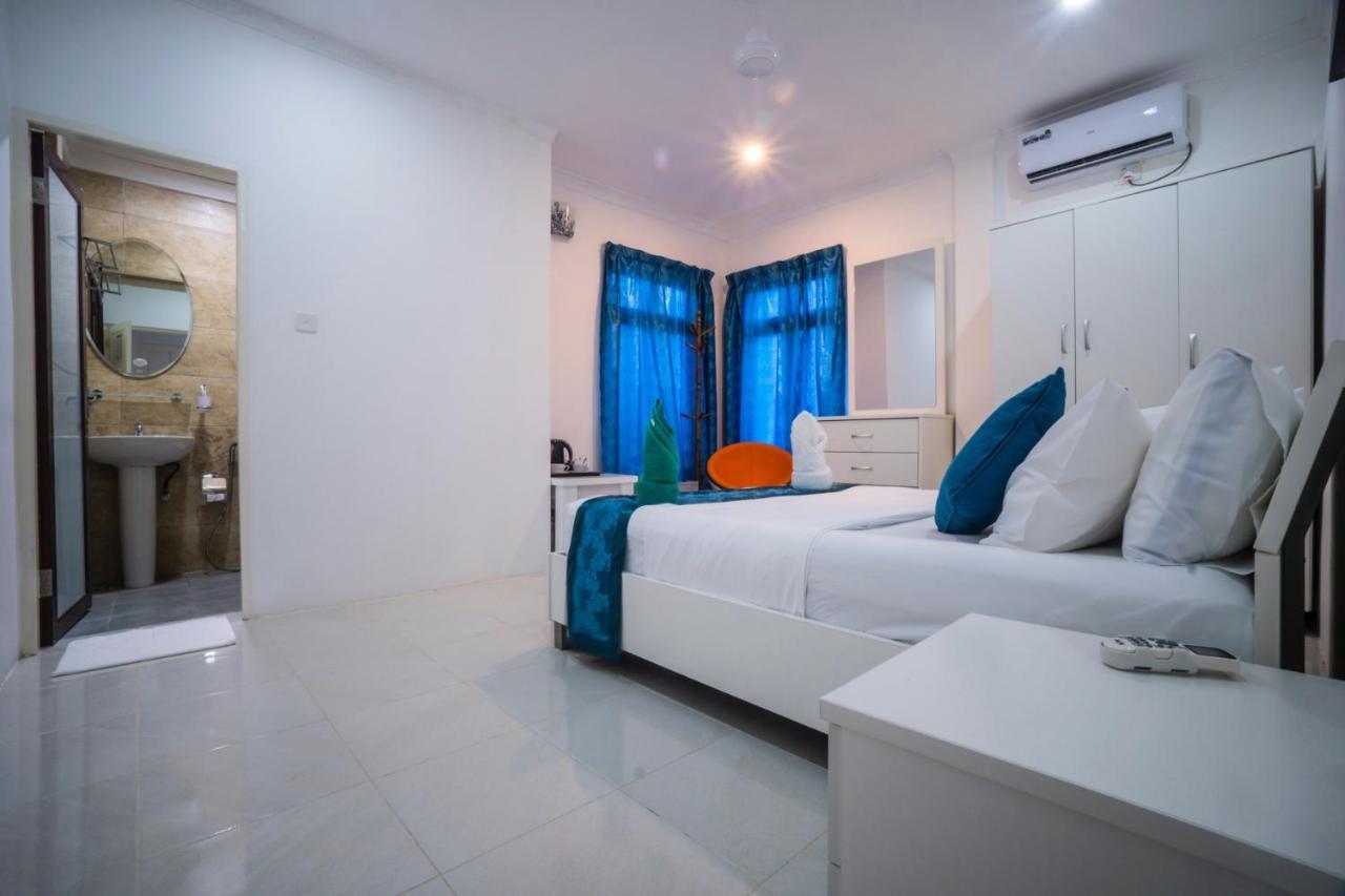 Palm Lodge Thulusdhoo Exterior photo